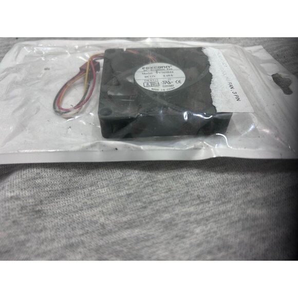 Foxconn DC Brushless Fan Model PV763DJ4 0.18A 3 Wire 80x25mm - Picture 7 of 7